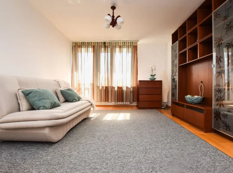 Mieszkanie 2 pokoi 52 m² Warszawa, Polska