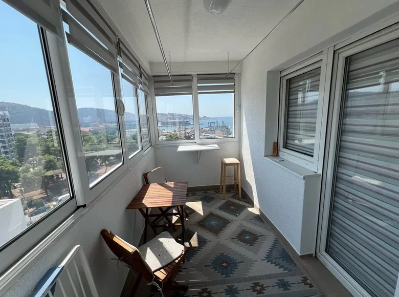 2 bedroom apartment 76 m² Bar, Montenegro