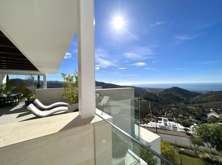 Wohnung 3 Schlafzimmer 270 m² Marbella, Spanien
