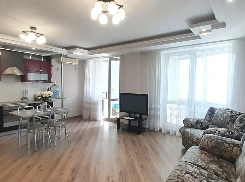 Wohnung 2 zimmer 76 m² Minsk, Weißrussland