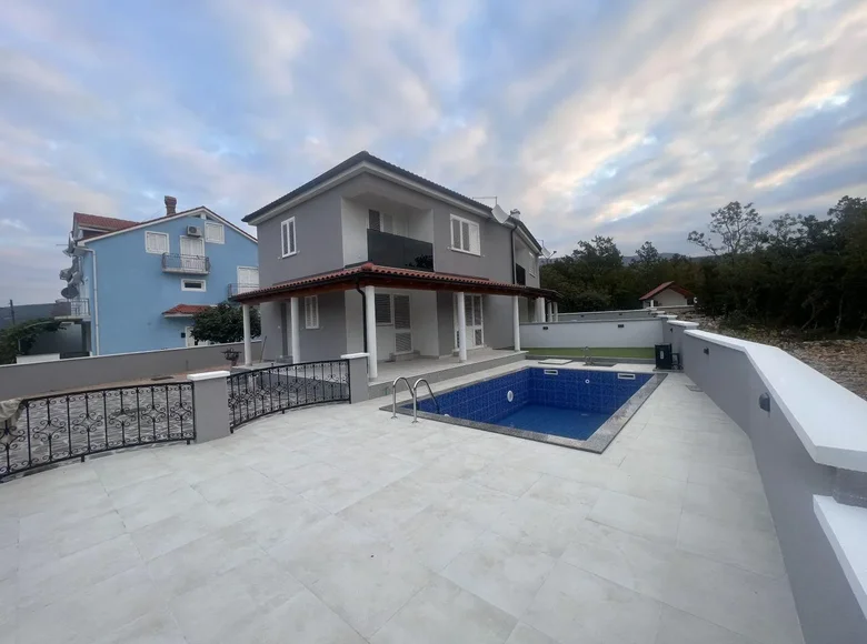 Villa 2 habitaciones 95 m² Crikvenica, Croacia