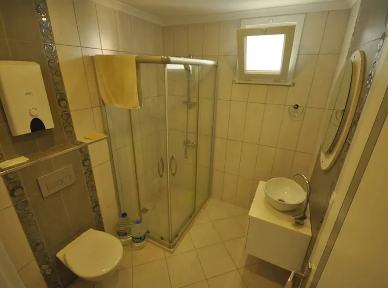 Mieszkanie 2 pokoi 65 m² Alanya, Turcja