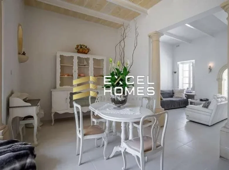 2 bedroom apartment  Sliema, Malta