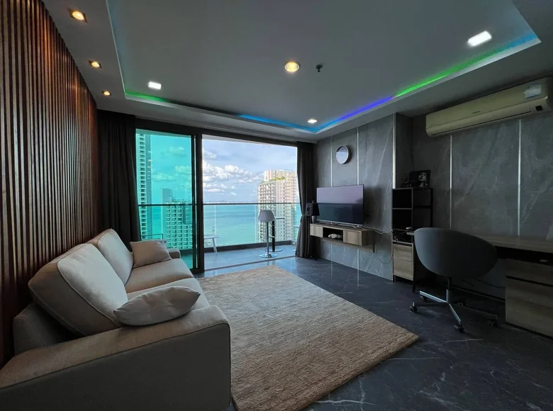 Kondominium 1 Schlafzimmer 47 m² Na Kluea, Thailand