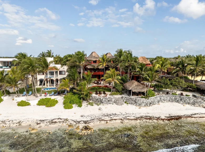 Casa 7 habitaciones 8 823 m² Tulum, México