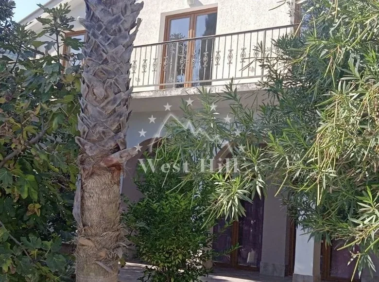 4 room house 165 m² Bijela, Montenegro