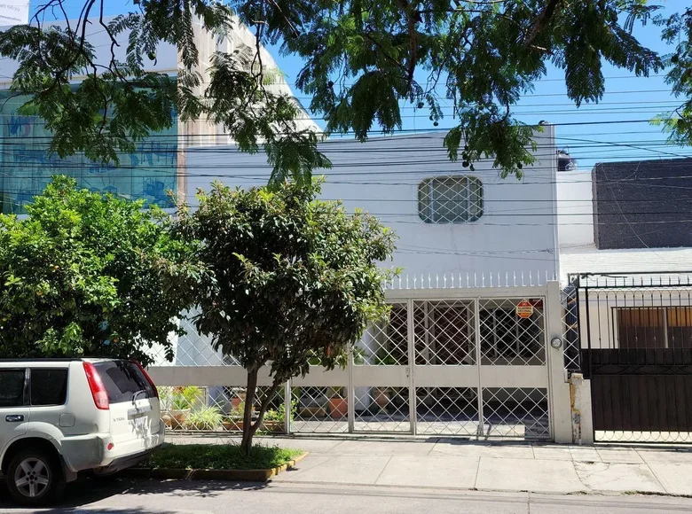 House 300 m² Zapopan, Mexico
