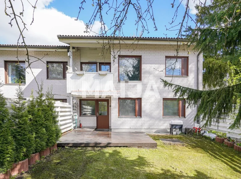 3 bedroom house 103 m² Helsinki sub-region, Finland