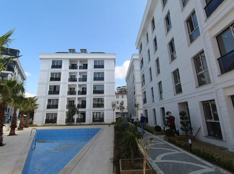 Duplex 2 bedrooms 115 m² Bueyuekcekmece, Turkey