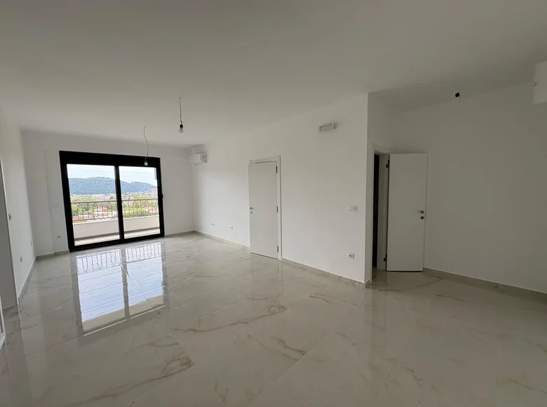 Квартира 2 спальни 64 м² Бар, Черногория