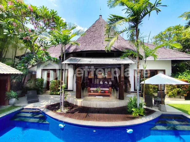 5-Schlafzimmer-Villa  Kerobokan, Indonesien