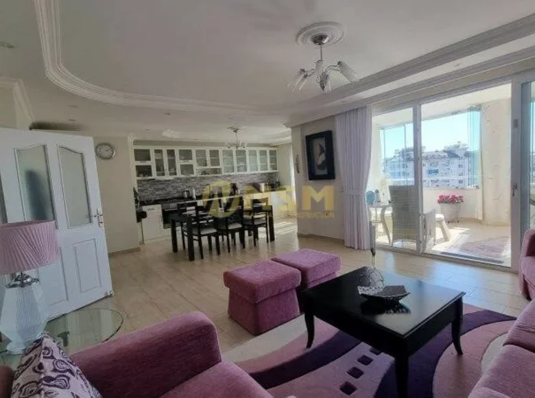 Mieszkanie 4 pokoi 140 m² Alanya, Turcja