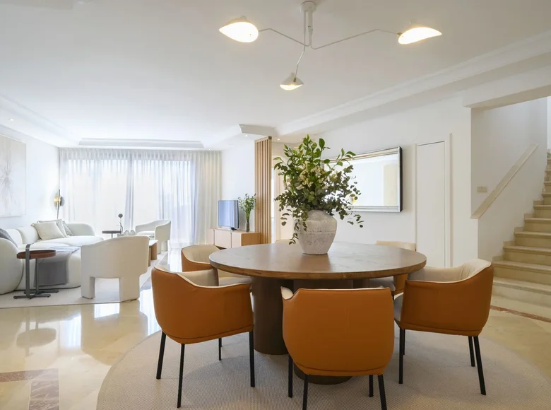 Apartamento 3 habitaciones 186 m² Estepona, Španjolska