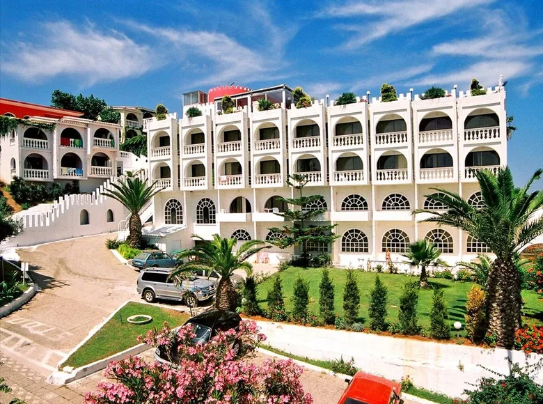 Hotel 2 000 m² in Municipality of West Achaea, Greece