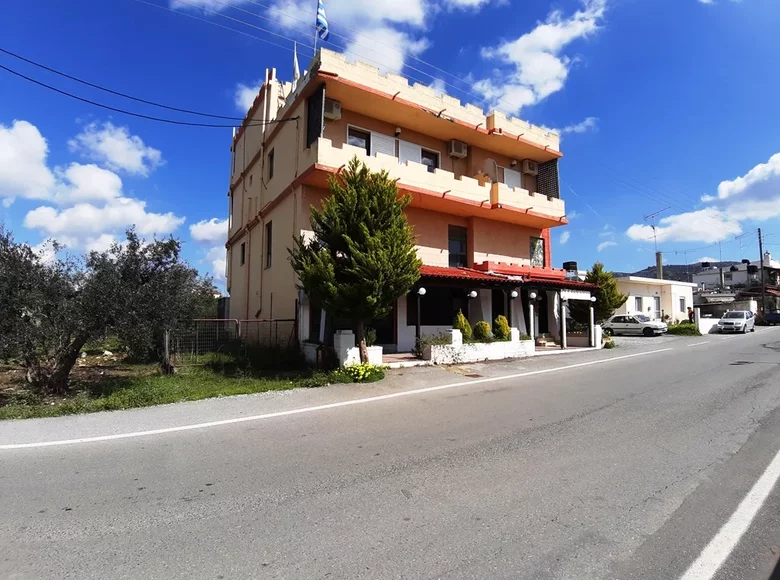 Commercial property 295 m² in Diavaide, Greece