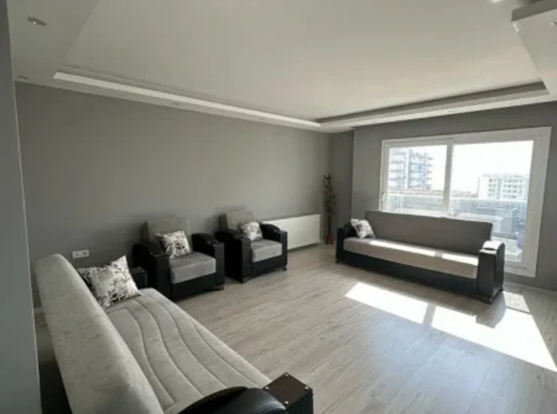 Mieszkanie 4 pokoi 160 m² Erdemli, Turcja