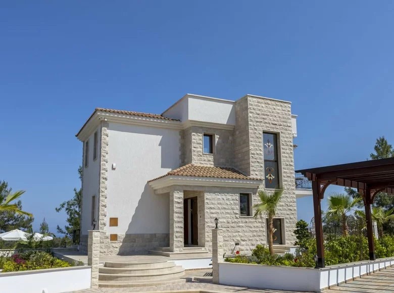 4 bedroom house 317 m² Argaka, Cyprus