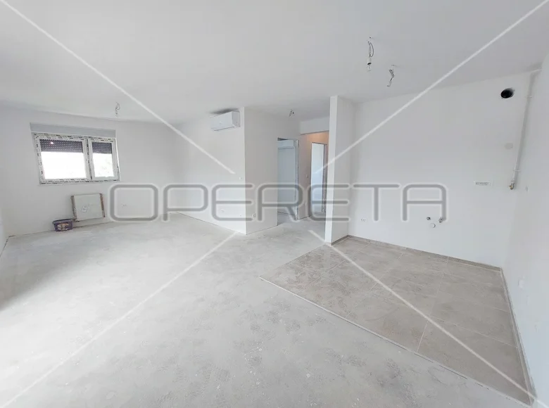 Mieszkanie 4 pokoi 104 m² Velika Gorica, Chorwacja