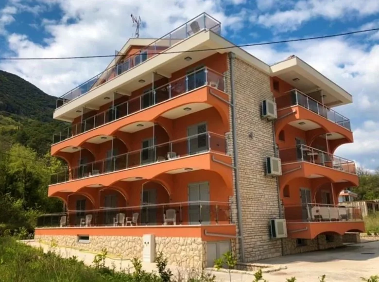 Hôtel 600 m² à Herceg Novi, Monténégro