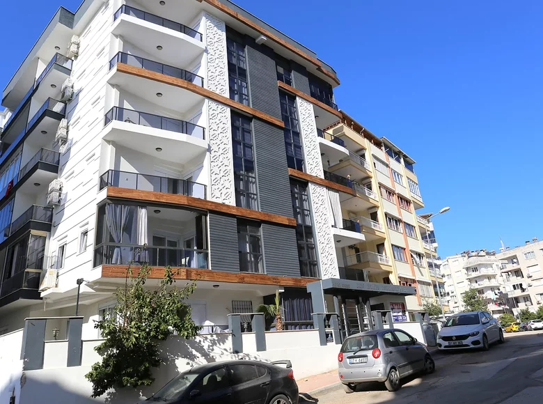 Mieszkanie 2 pokoi 45 m² Muratpasa, Turcja