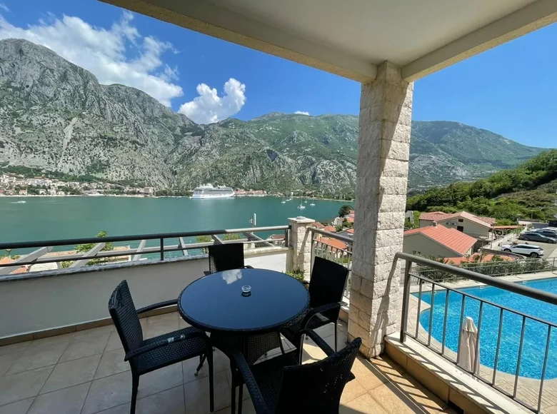 Wohnung 2 Schlafzimmer 76 m² Muo, Montenegro