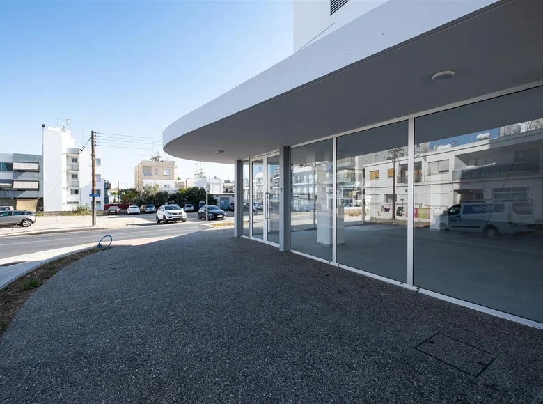 Boutique 85 m² à Strovolos, Bases souveraines britanniques