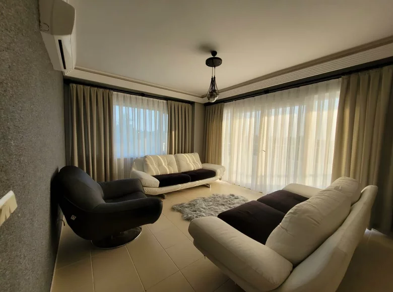 Duplex 5 rooms 260 m² Alanya, Turkey