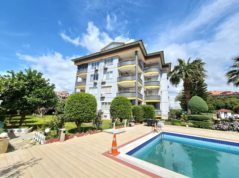 Multilevel apartments 3 bedrooms 160 m² Oba, Turkey