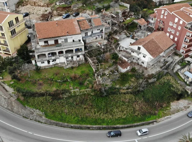 Commercial property 800 m² in Budva, Montenegro