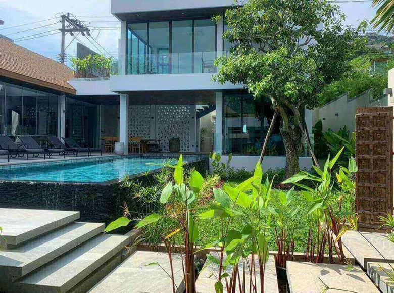 5 bedroom villa 340 m² Phuket, Thailand