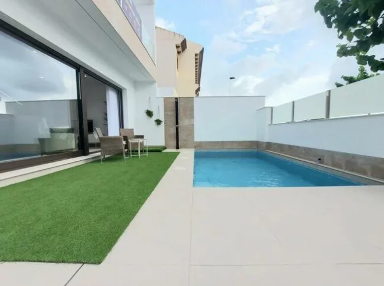 3 bedroom villa 100 m² San Pedro del Pinatar, Spain