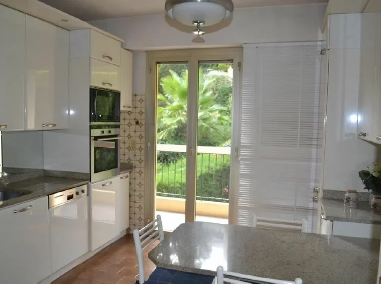 3 bedroom apartment 113 m² Nice, France