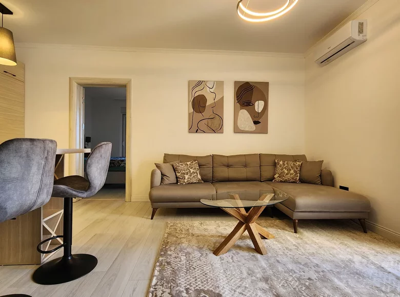 Mieszkanie 2 pokoi 63 m² Becici, Czarnogóra