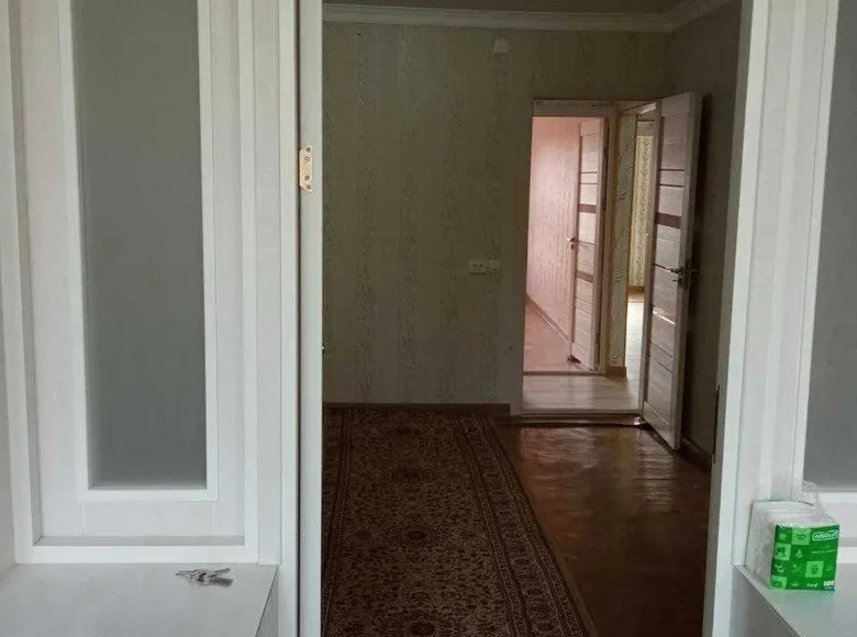 Kvartira 3 xonalar 72 m² Samarqandda