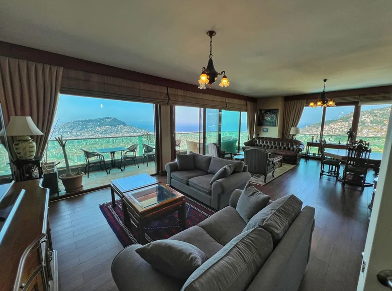 Apartment 6 bedrooms 300 m² Alanya, Turkey