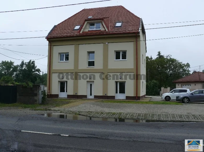 Nieruchomości komercyjne 369 m² Dunabogdany, Węgry