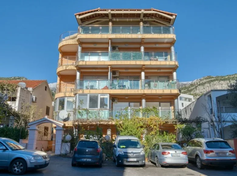 Wohnung 2 Schlafzimmer 91 m² Becici, Montenegro