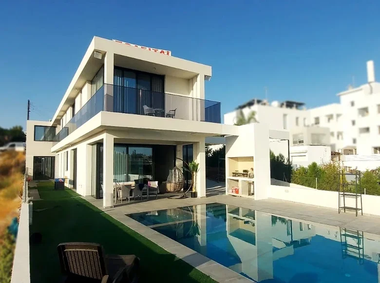 Casa 6 habitaciones 289 m² Aradippou, Chipre