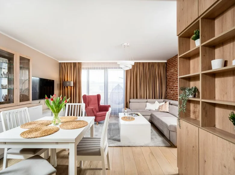 Apartamento 2 habitaciones 56 m² en Cracovia, Polonia