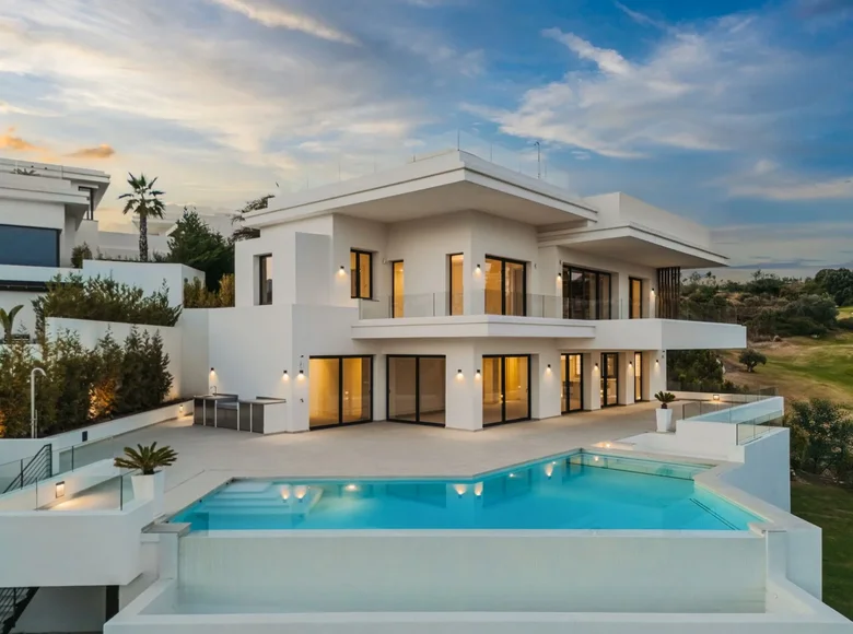 Casa 4 habitaciones 433 m² Estepona, Španjolska