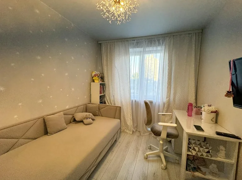 Квартира 2 комнаты 39 м² Минск, Беларусь
