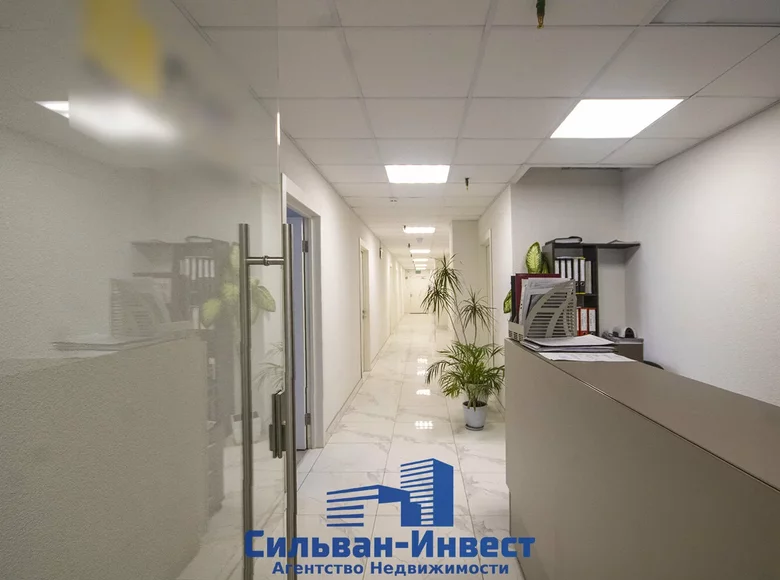 Oficina 469 m² en Minsk, Bielorrusia