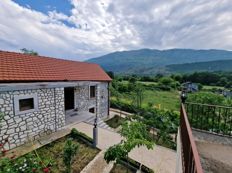 Maison 2 chambres  Danilovgrad, Monténégro