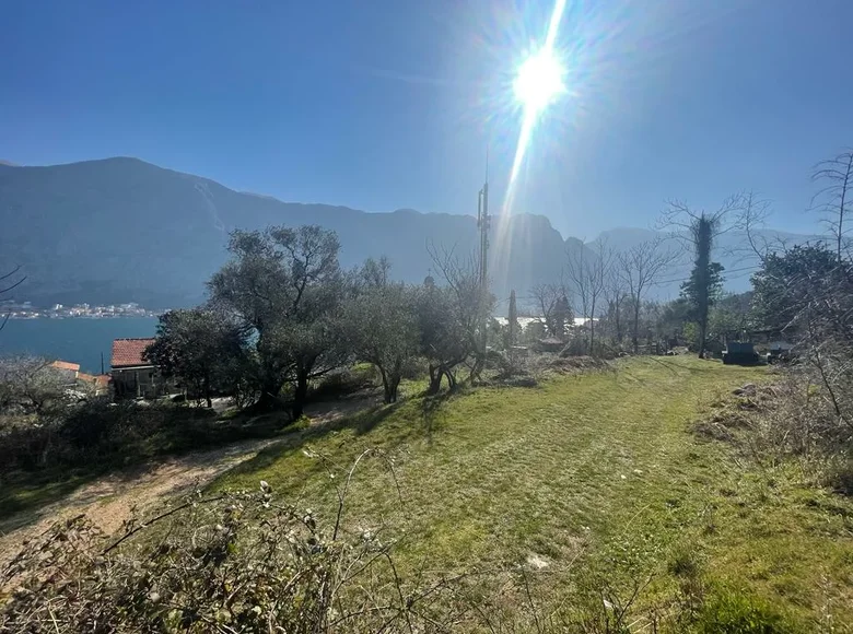 Grundstück  Prcanj, Montenegro