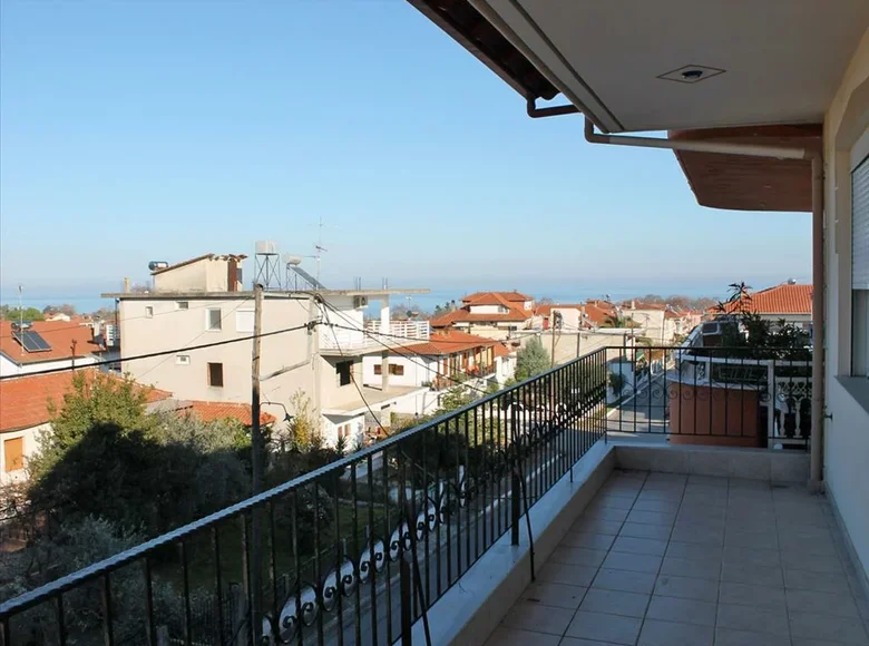 2 bedroom apartment 92 m² Neos Panteleimonas, Greece