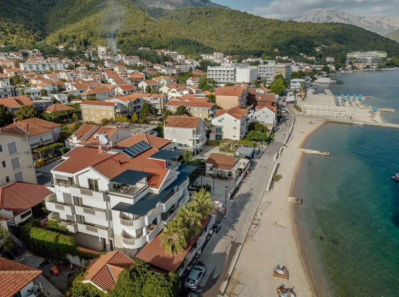 Hotel 748 m² en Bijela, Montenegro
