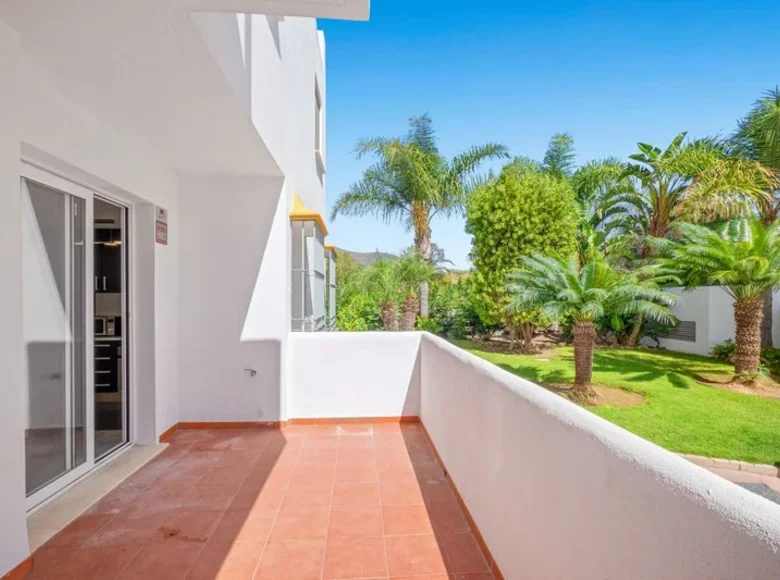 Apartamento 3 habitaciones  Estepona, Španjolska
