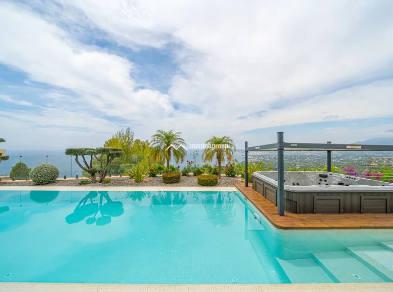 3 bedroom villa 490 m² Altea, Spain