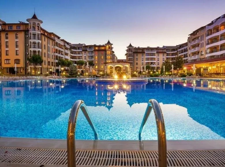 2 room apartment 60 m² in Nesebar, Bulgaria