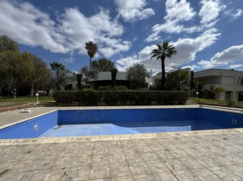 5 bedroom house 600 m² Strovolos, Cyprus
